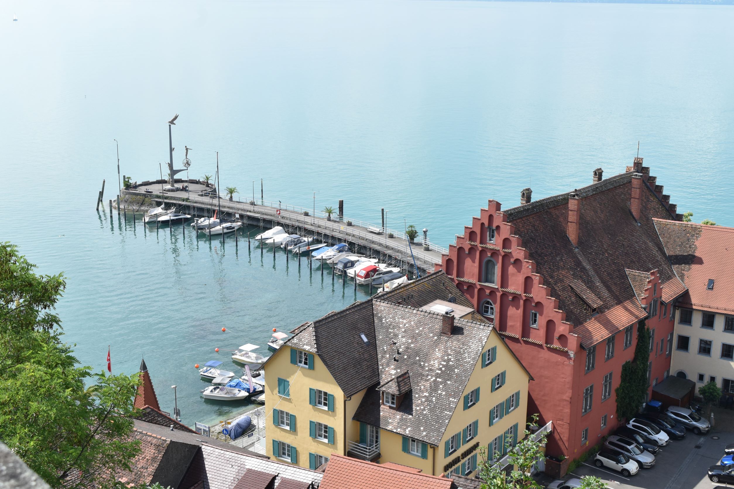 Meersburg Blick hinunter auf den Hafen