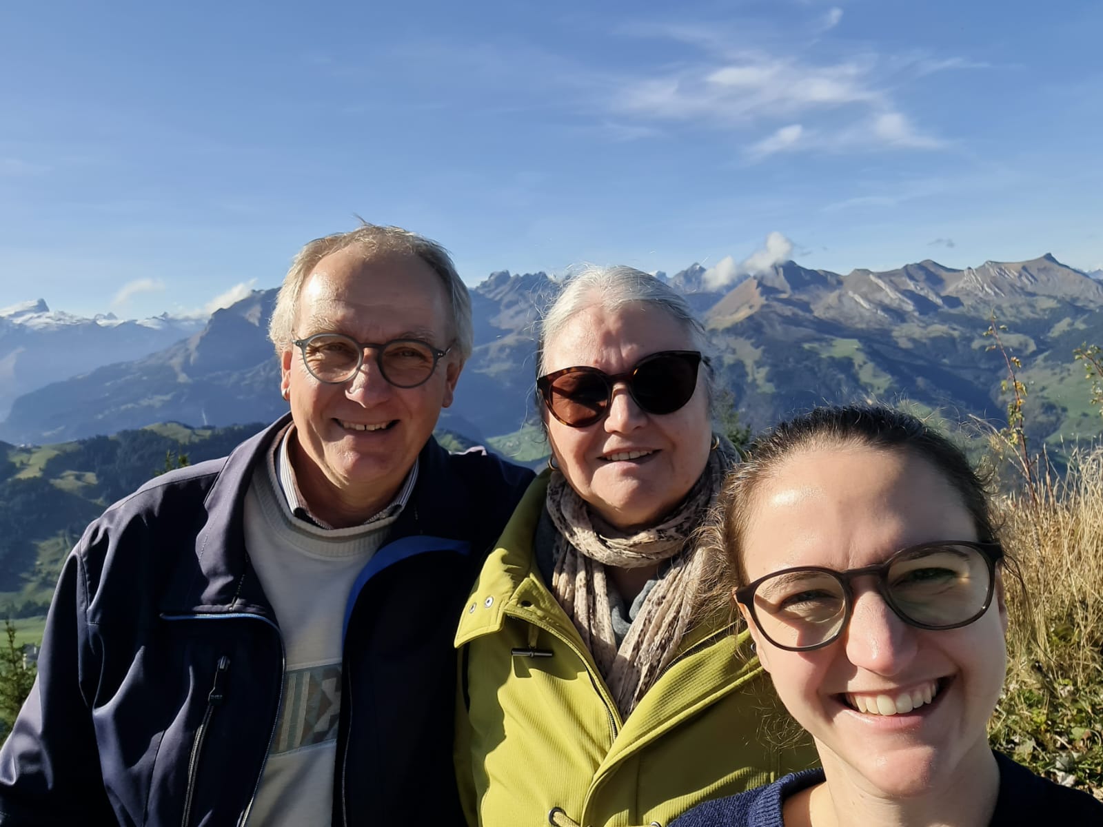 Tamara, Gabriela und Peter auf dem Stanserhorn